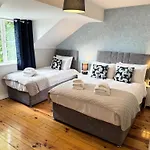Сasa de vacaciones Kerry Homes At The Village *