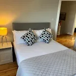 Сasa de vacaciones Kerry Homes At The Village